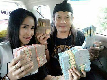 46967666_355776575180111_972486672916676608_n